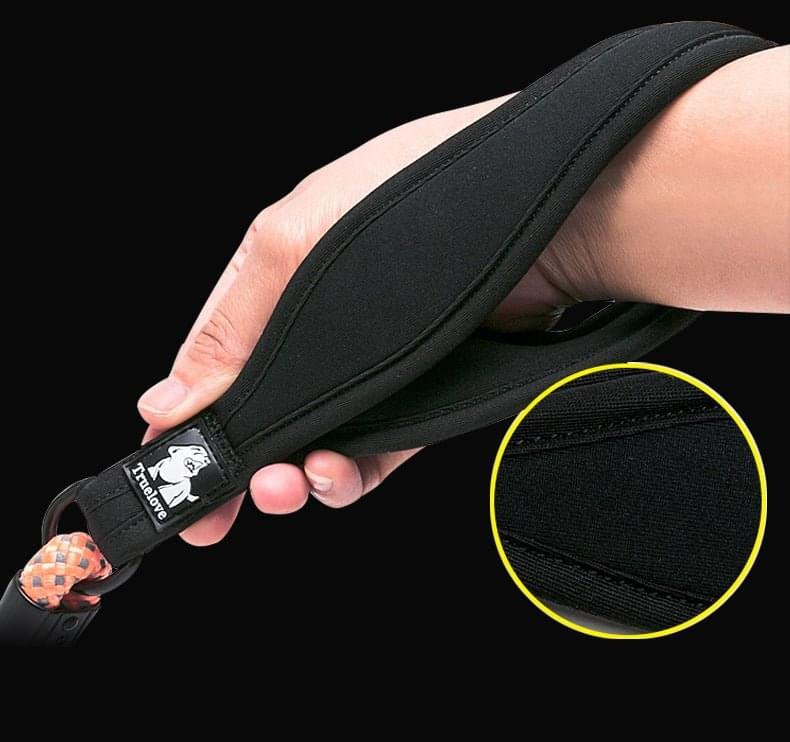 True Love - 3M Reflective Dog Lead with D-Ring Carabiner Clip hook in Neon Green / Black Silver - Image 2